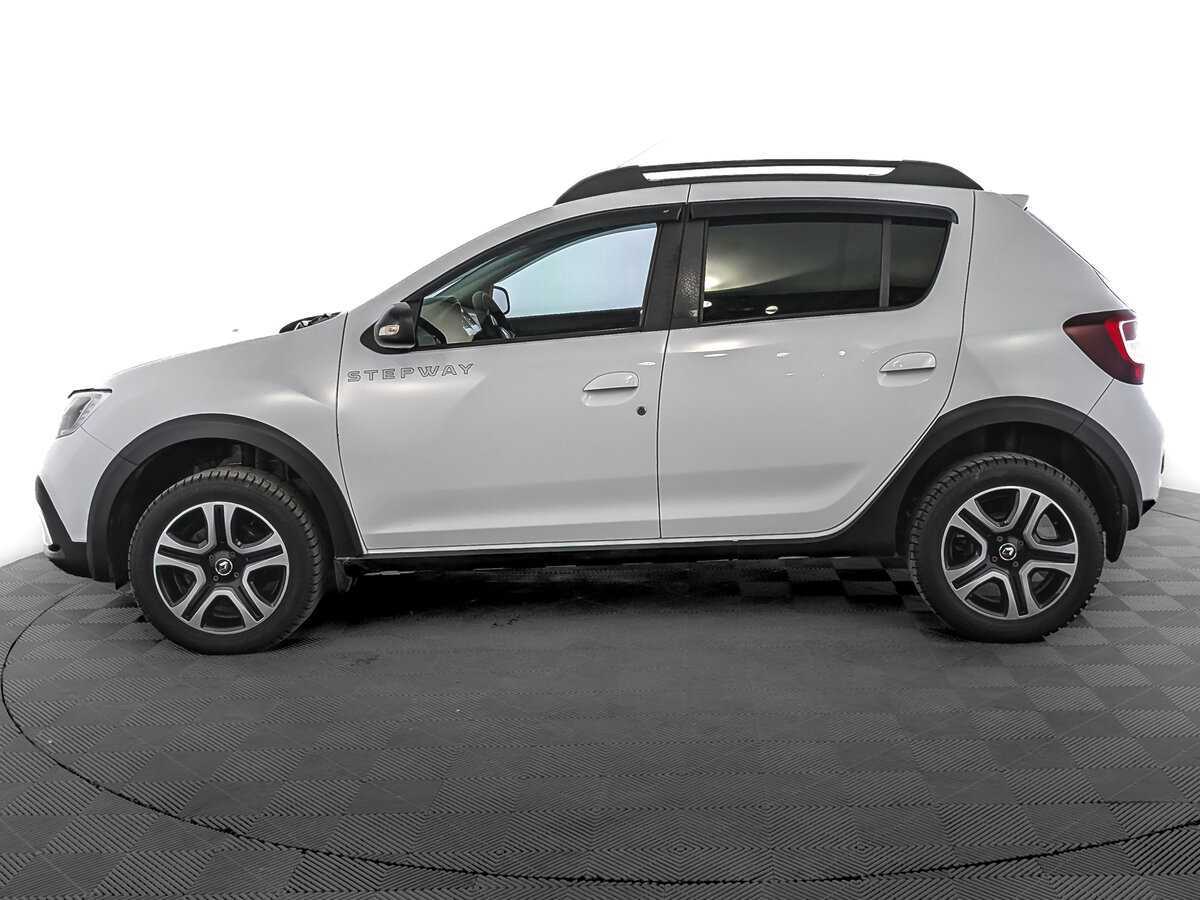 Renault Sandero с пробегом — 2018 год. Фото: #7