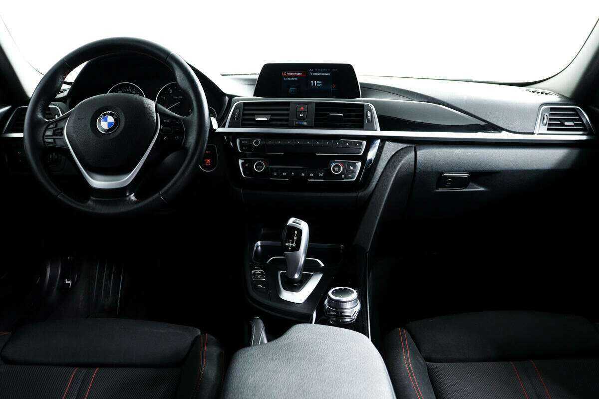 BMW 3 серии с пробегом — 2019 год. Фото: #10