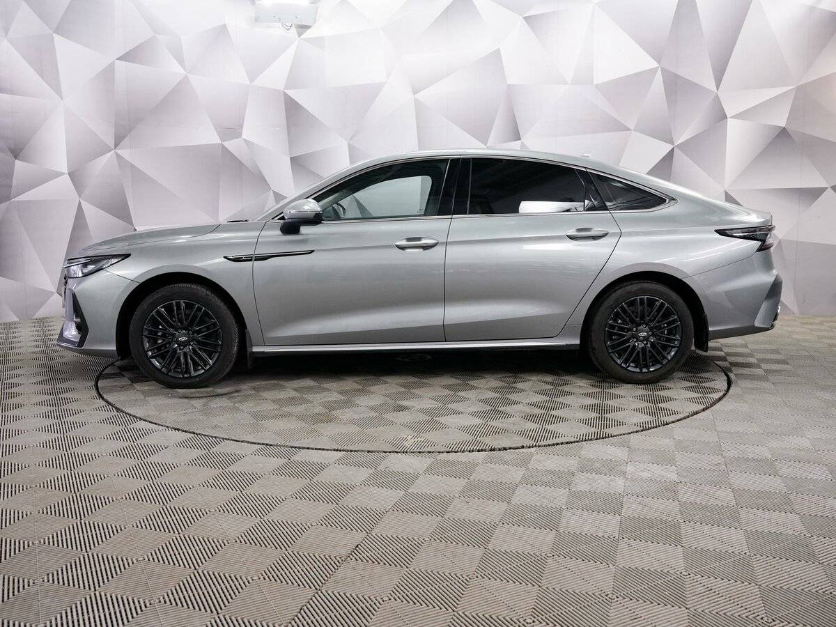 Chery Arrizo 8 с пробегом — 2024 год. Фото: #1