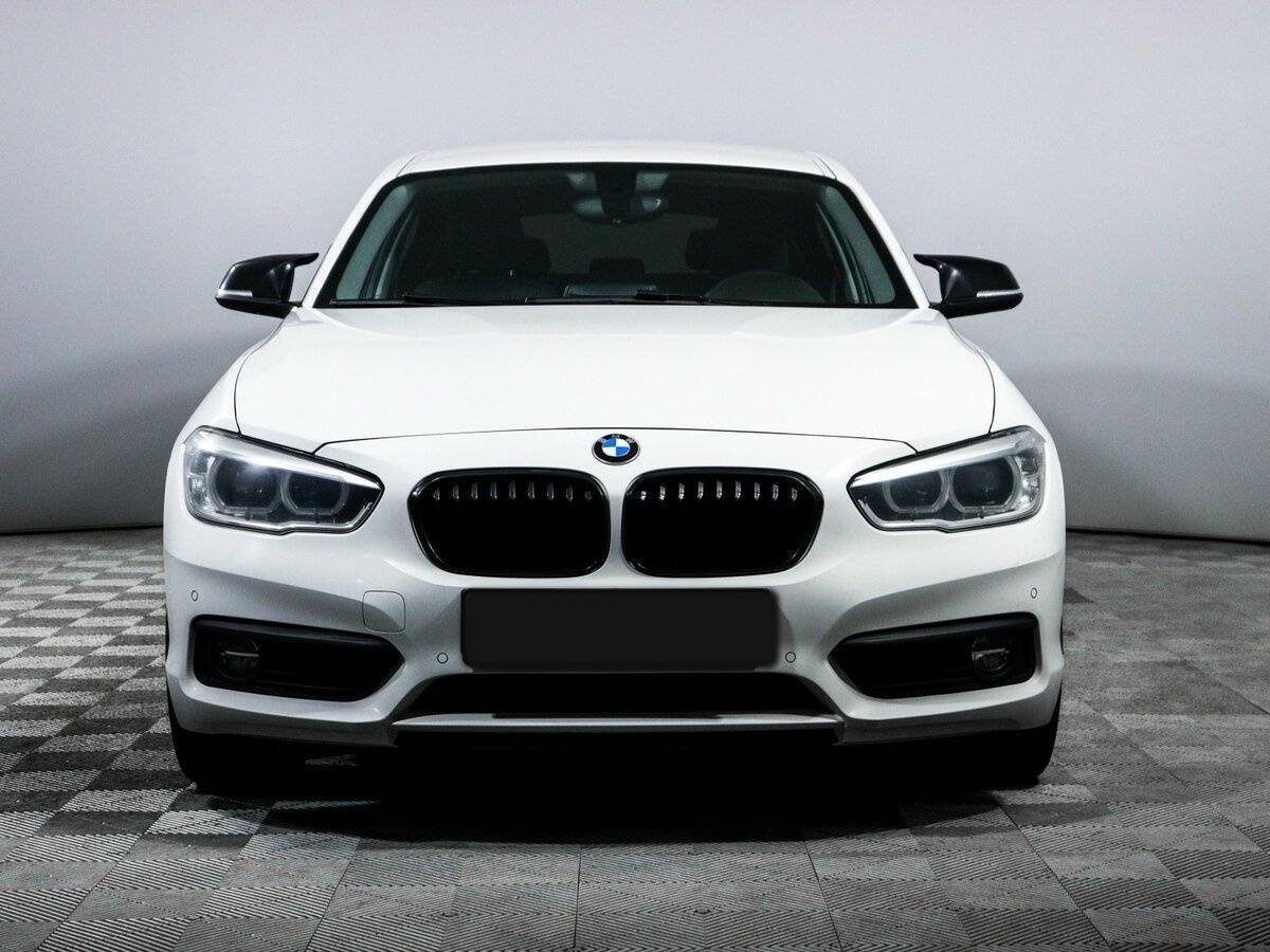 BMW 1 серии с пробегом — 2017 год. Фото: #1