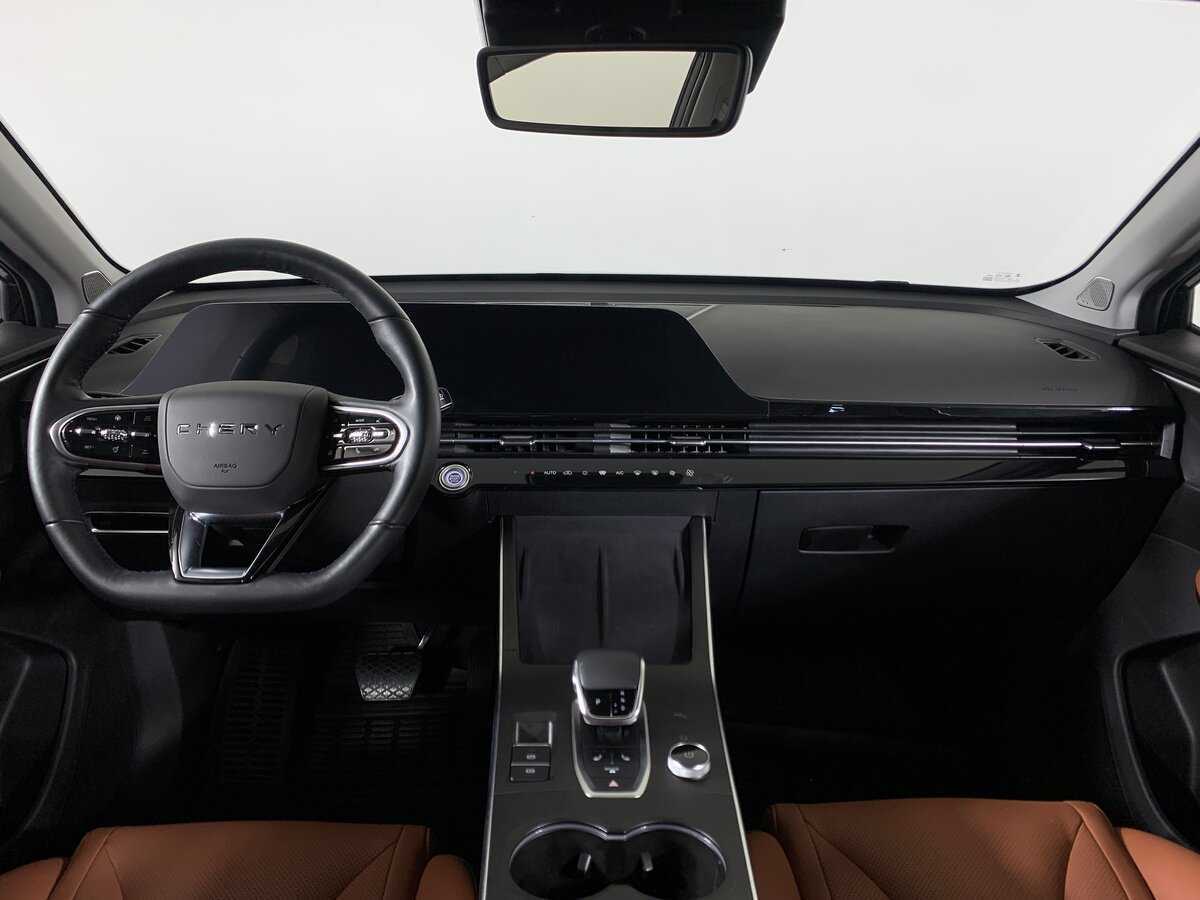 OMODA C5 с пробегом — 2023 год. Фото: #12