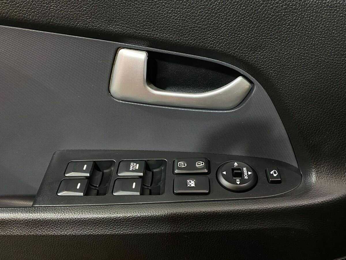 Kia Sportage с пробегом — 2013 год. Фото: #12