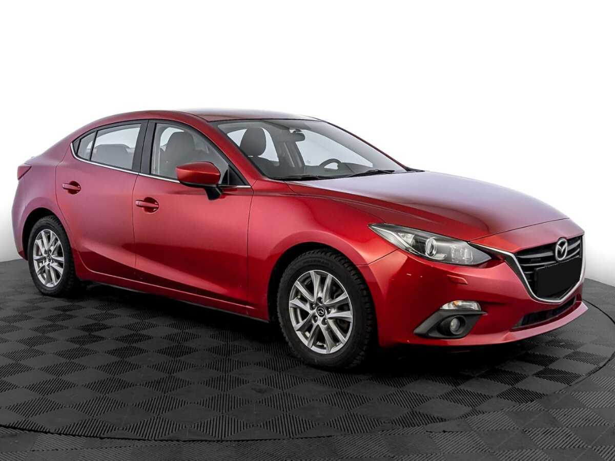 Mazda 3 с пробегом — 2015 год. Фото: #2