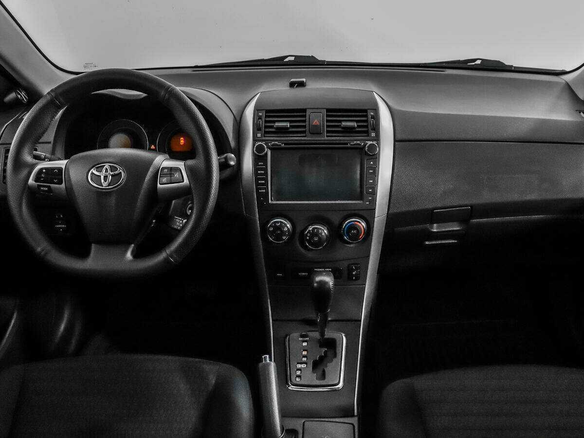 Toyota Corolla с пробегом — 2012 год. Фото: #11