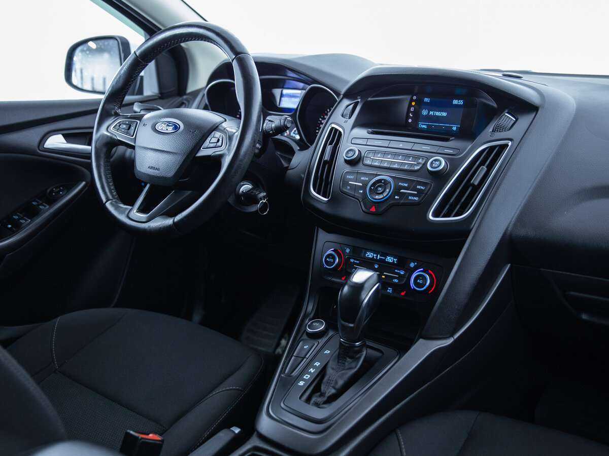 Ford Focus с пробегом — 2015 год. Фото: #10