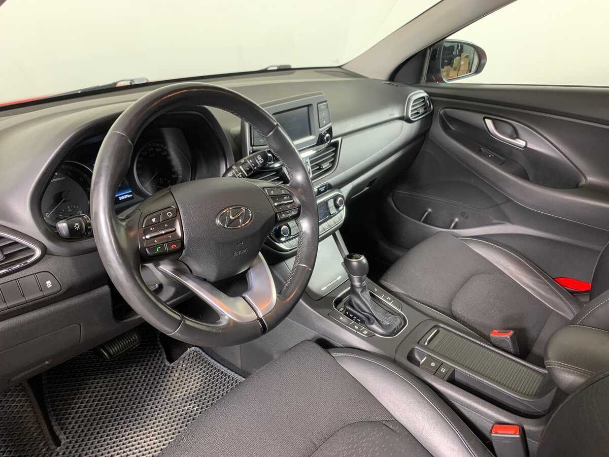 Hyundai i30 с пробегом — 2017 год. Фото: #11