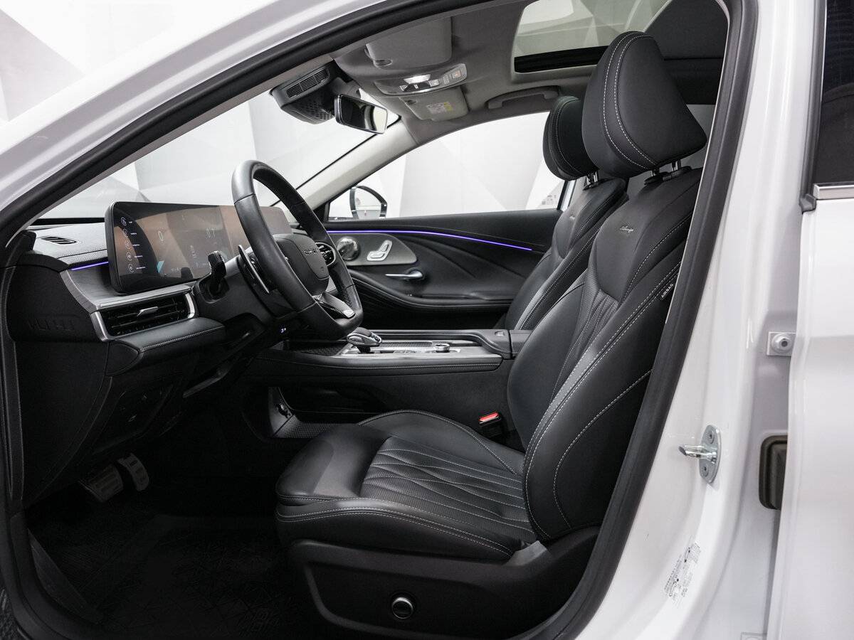 Chery Arrizo 8 с пробегом — 2023 год. Фото: #9