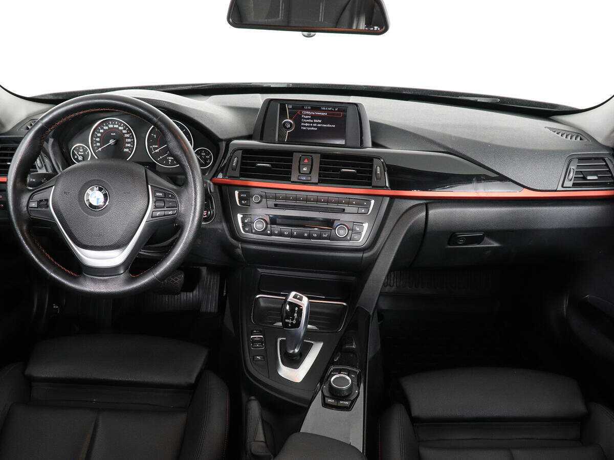 BMW 3 серии с пробегом — 2013 год. Фото: #10