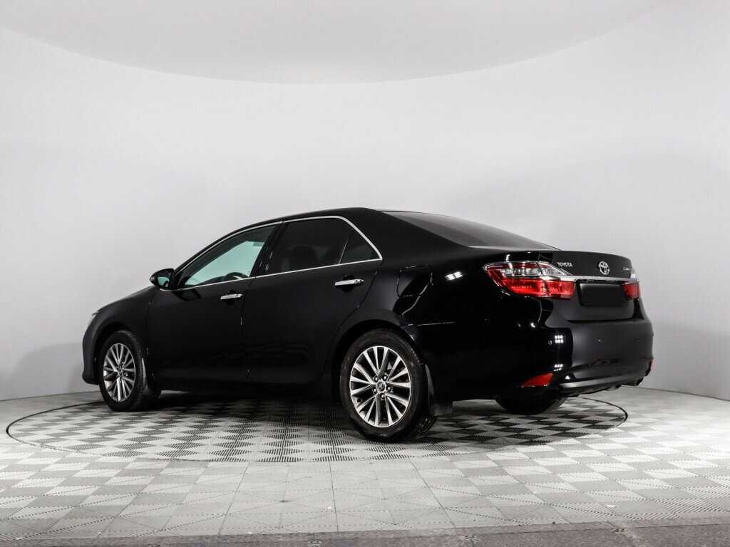 Toyota Camry с пробегом — 2016 год. Фото: #6
