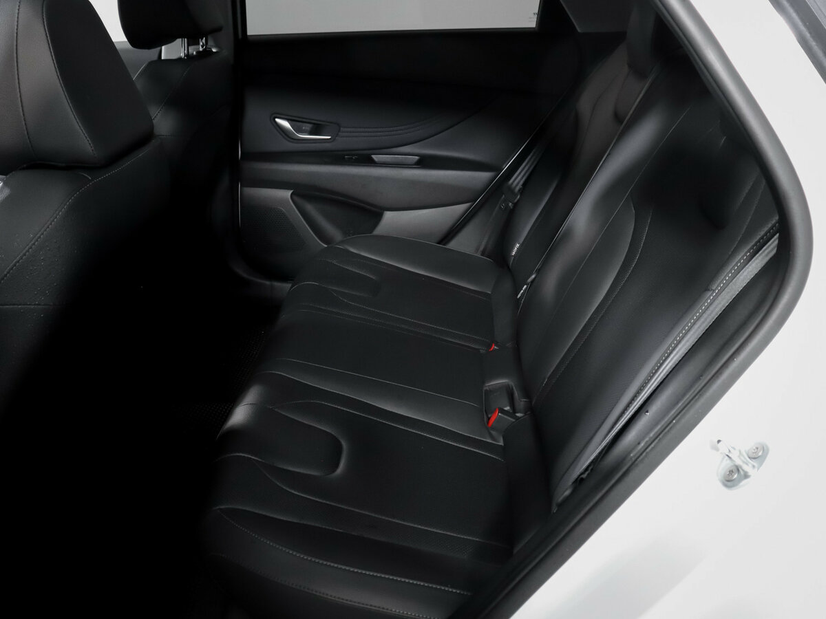 Hyundai Elantra с пробегом — 2024 год. Фото: #7