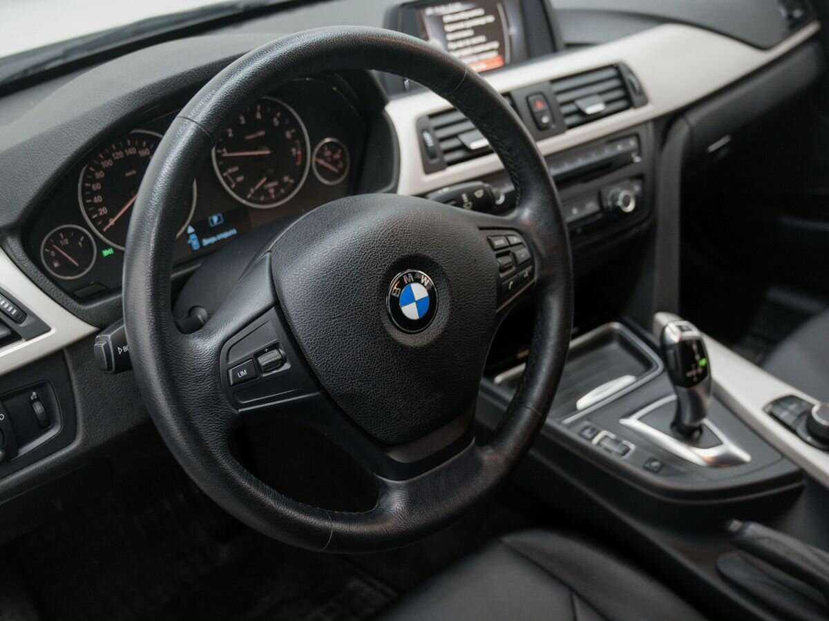 BMW 3 серии с пробегом — 2014 год. Фото: #16