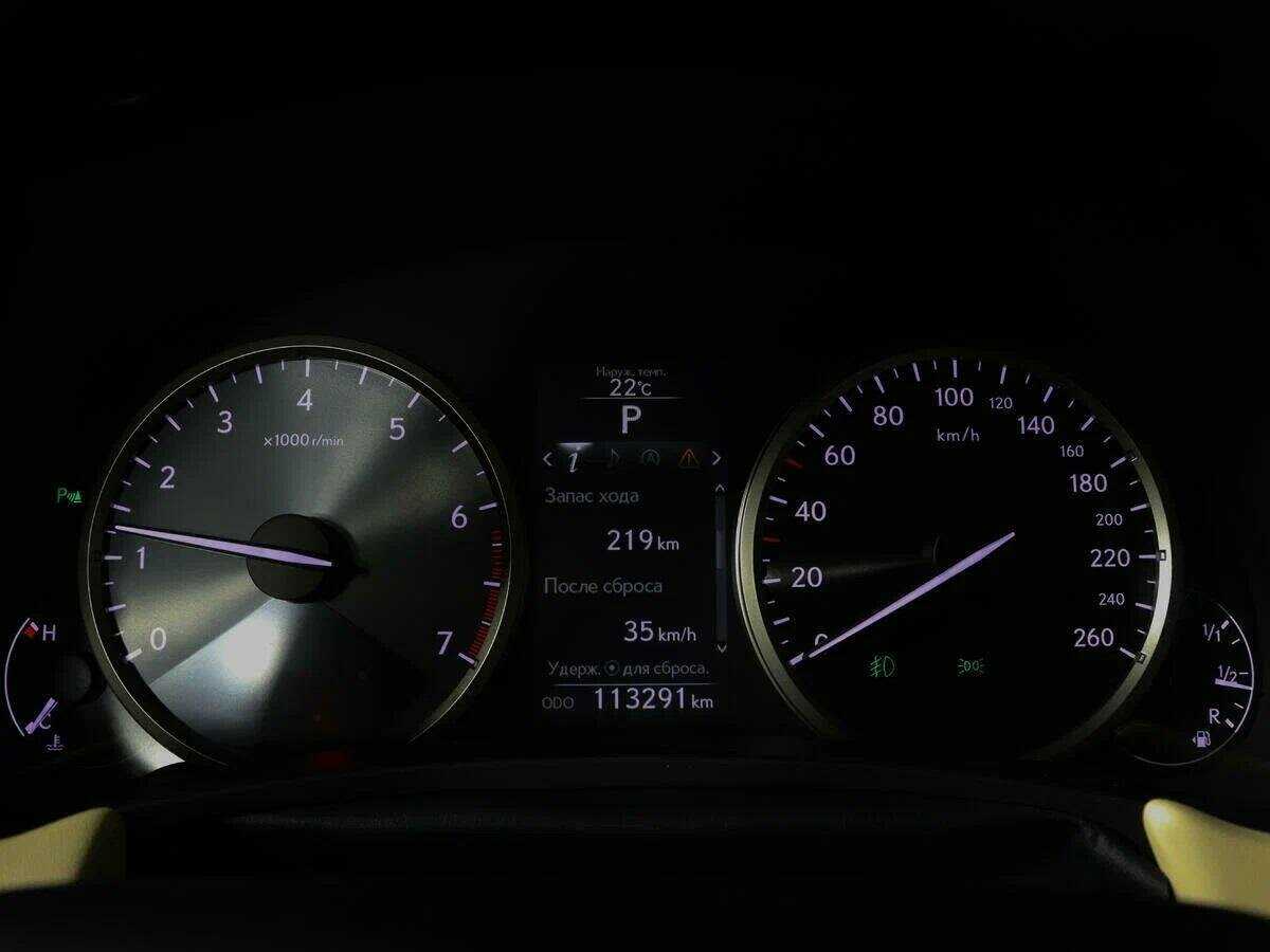 Lexus NX с пробегом — 2015 год. Фото: #10