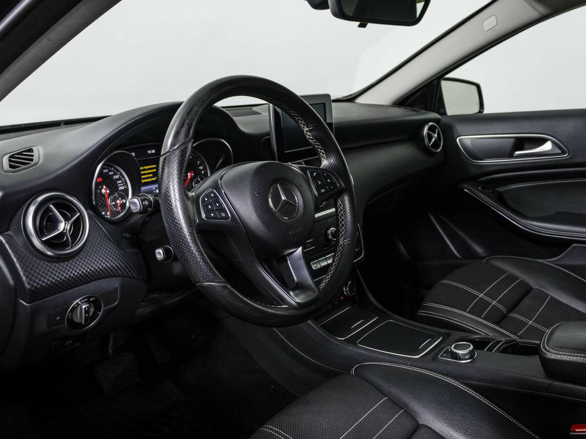 Mercedes-Benz A-Класс с пробегом — 2016 год. Фото: #9