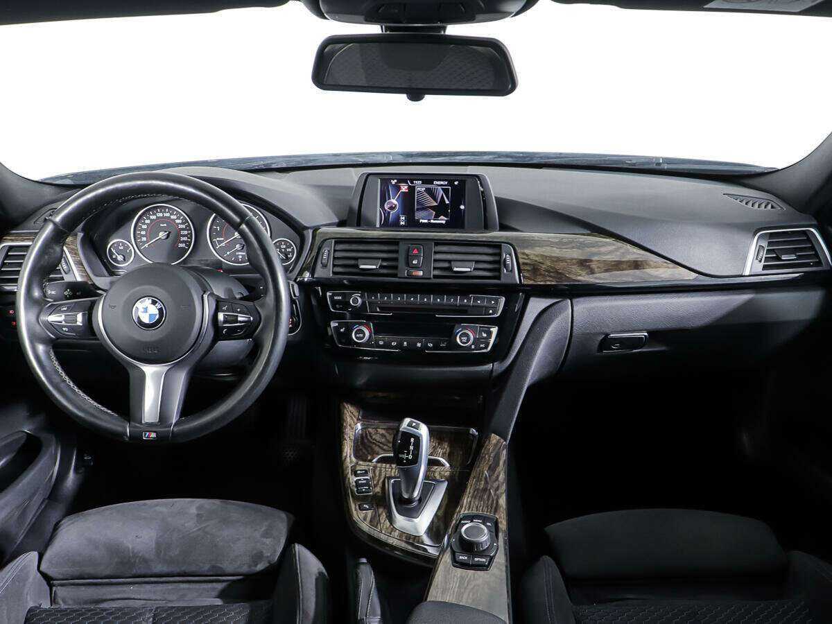 BMW 3 серии с пробегом — 2016 год. Фото: #10