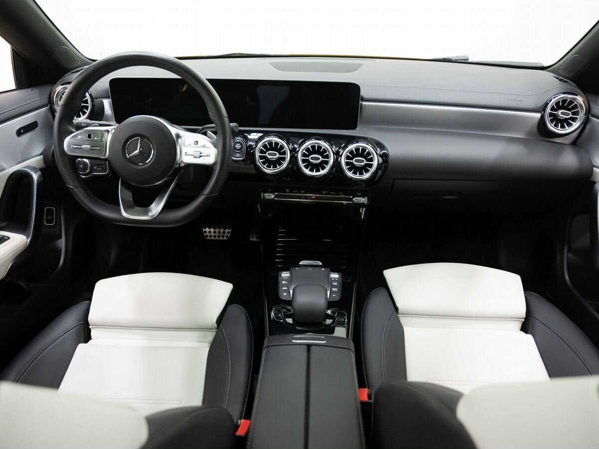 Mercedes-Benz CLA с пробегом — 2020 год. Фото: #10