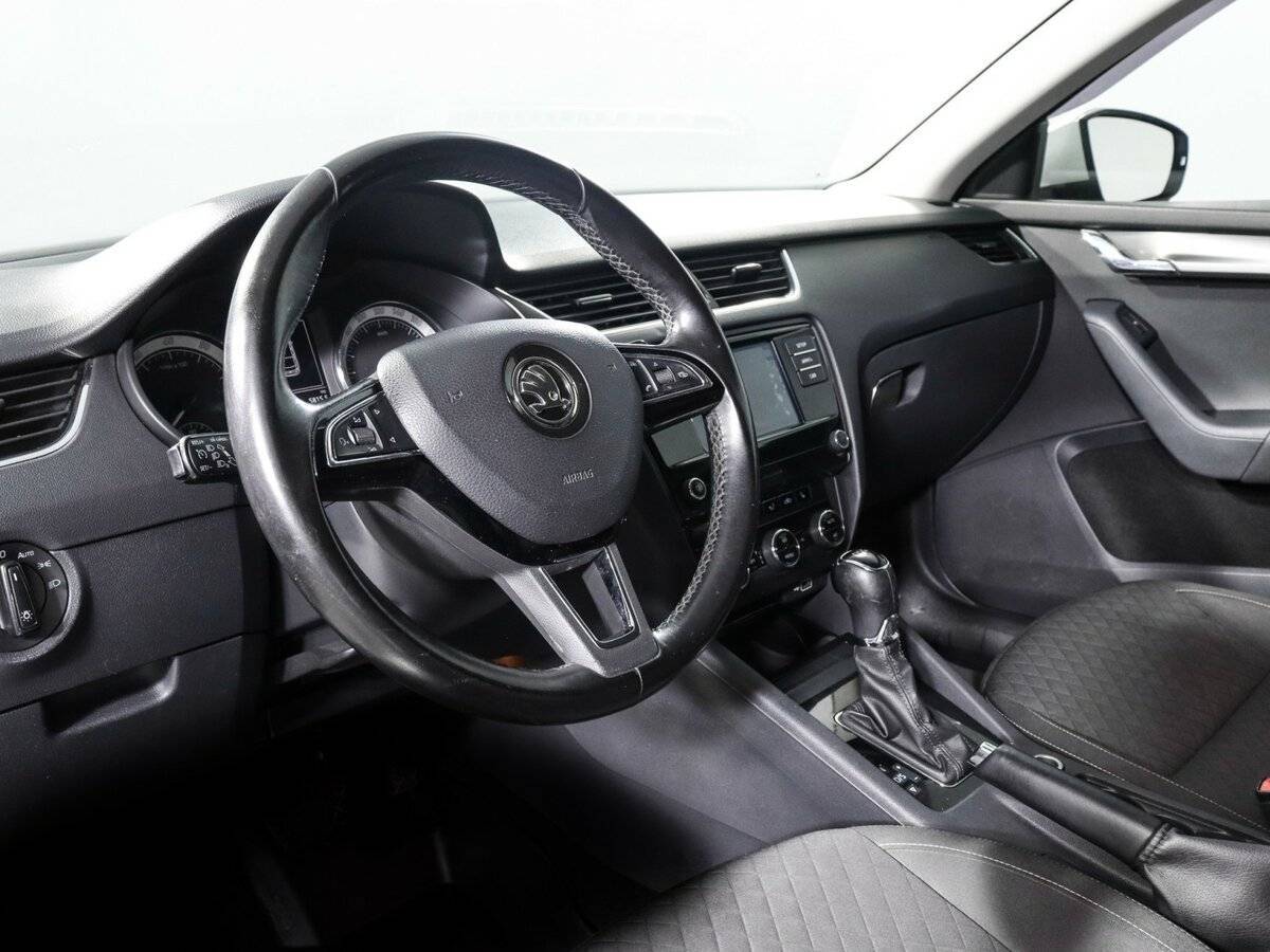 Skoda Octavia с пробегом — 2017 год. Фото: #10