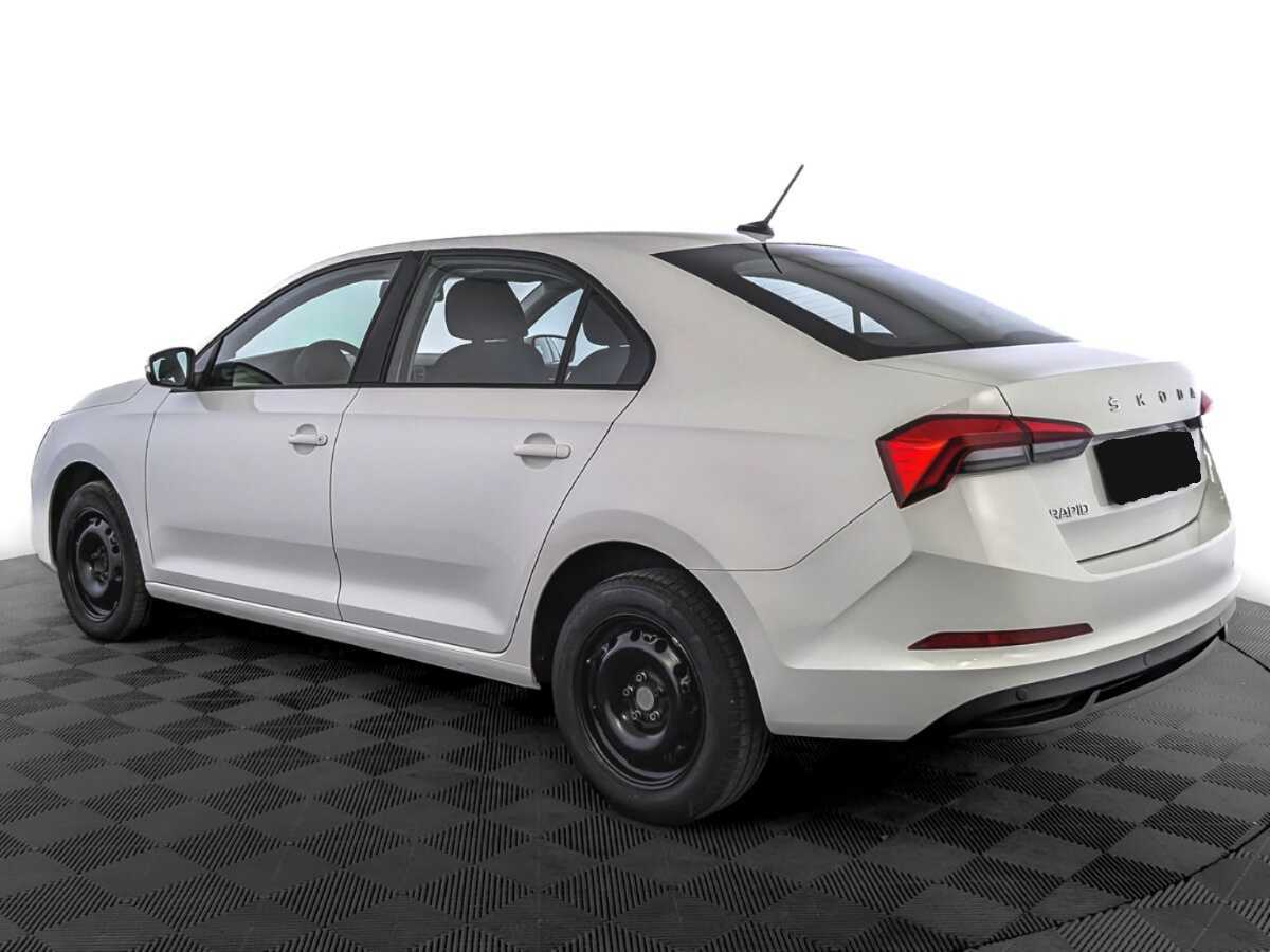 Skoda Rapid с пробегом — 2020 год. Фото: #6