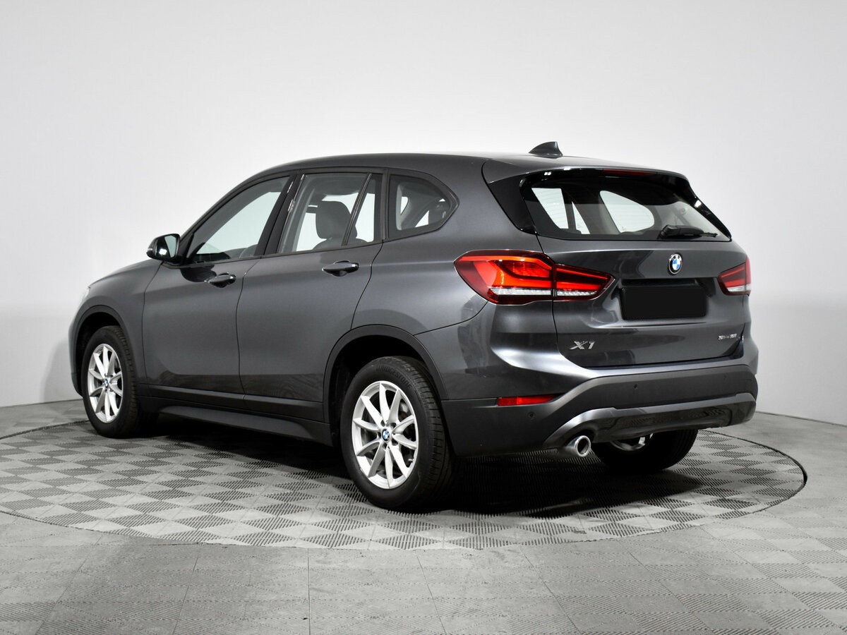 BMW X1 с пробегом — 2019 год. Фото: #6