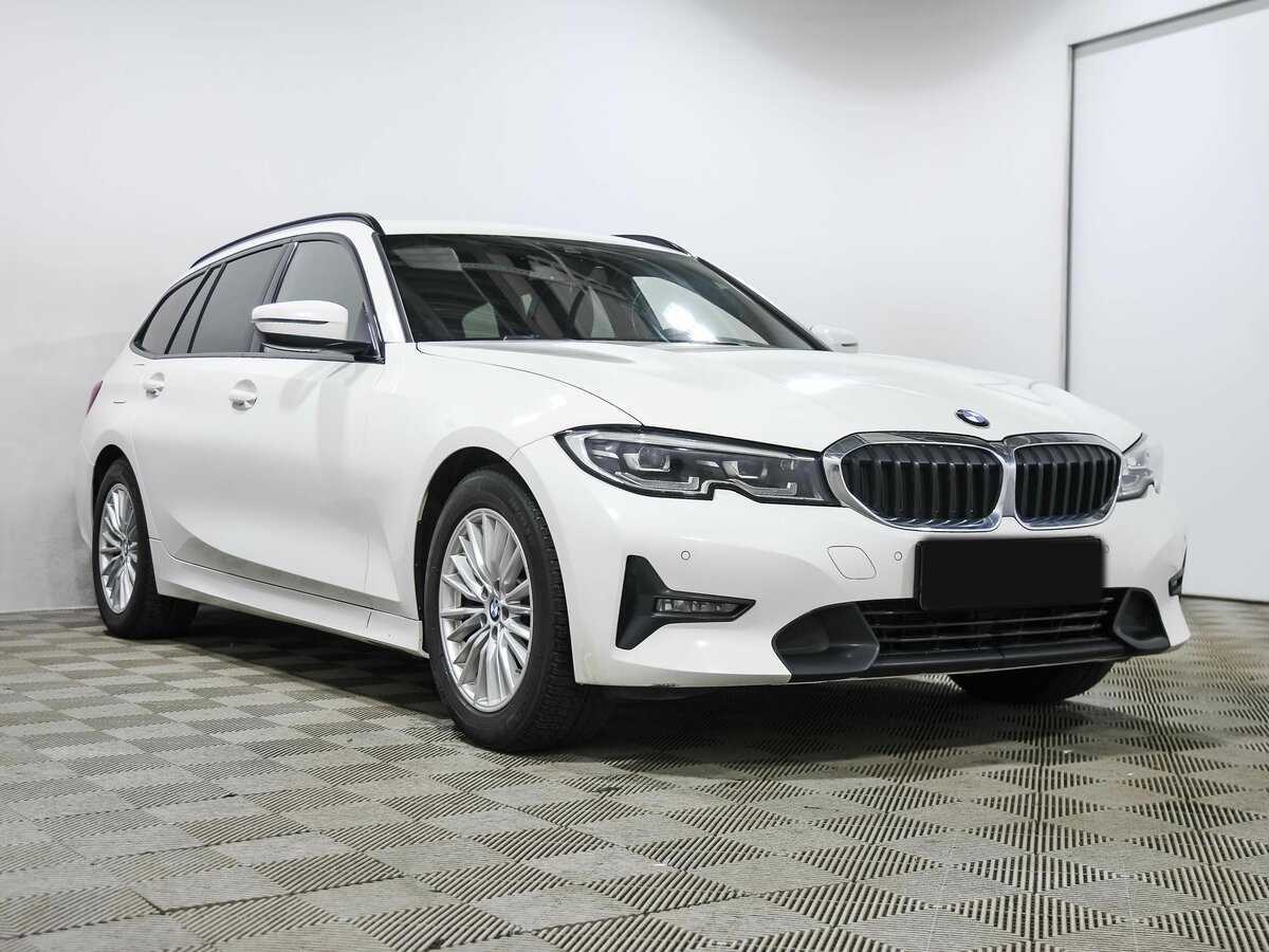 BMW 3 серии с пробегом — 2019 год. Фото: #2