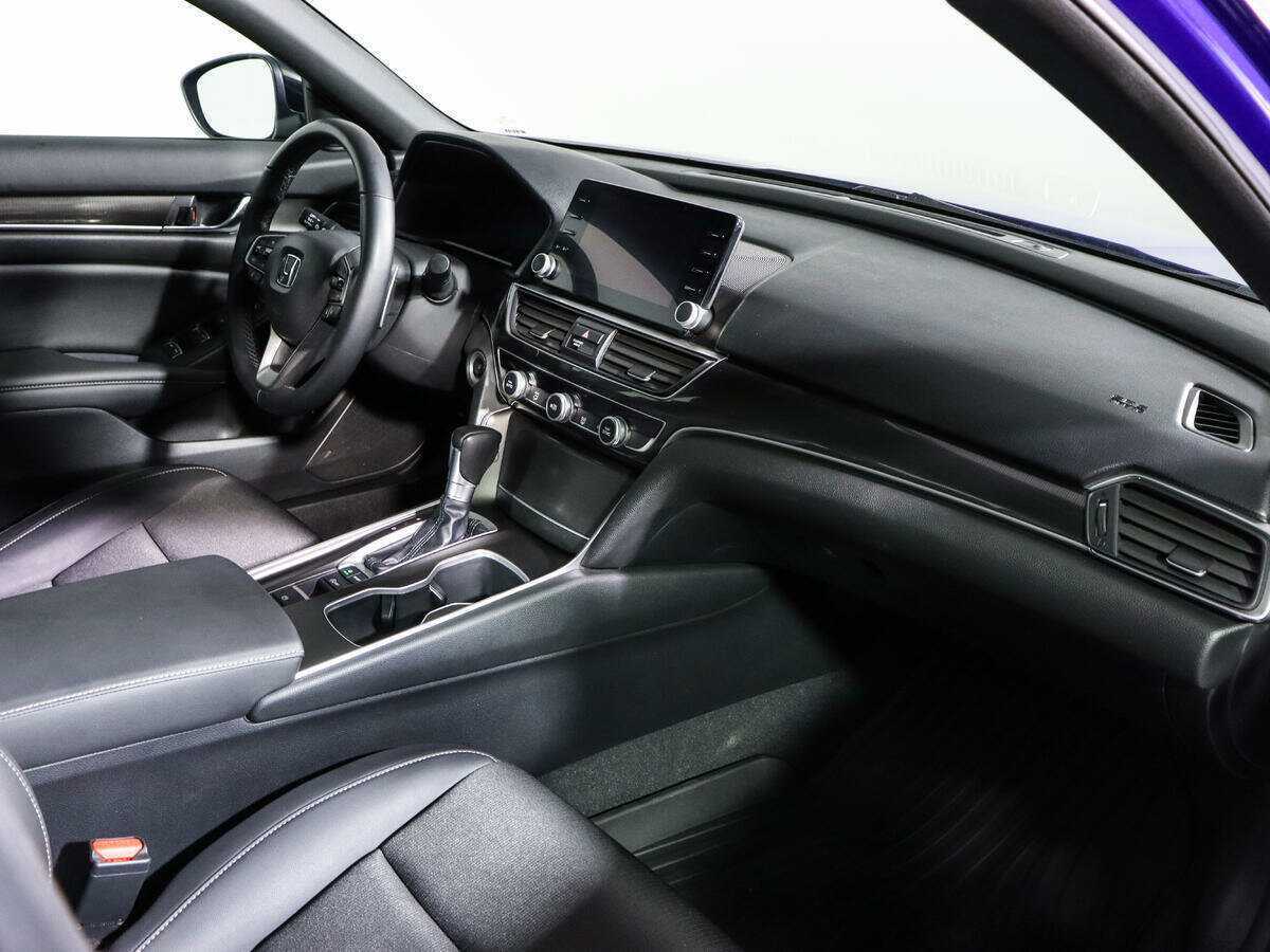 Honda Accord с пробегом — 2022 год. Фото: #5