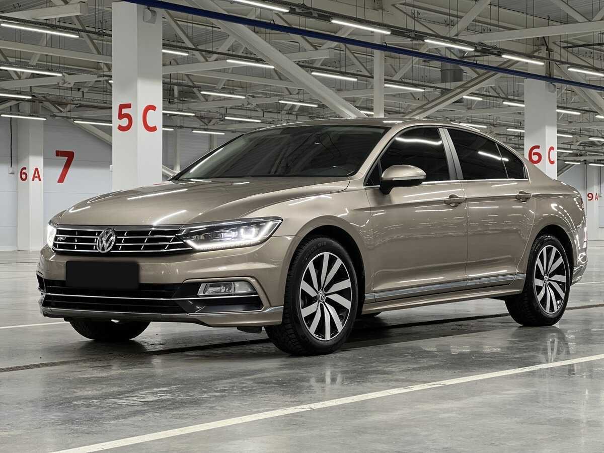 Volkswagen Passat с пробегом — 2016 год. Фото: #0