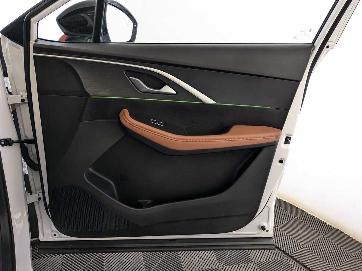 OMODA C5 с пробегом — 2022 год. Фото: #24