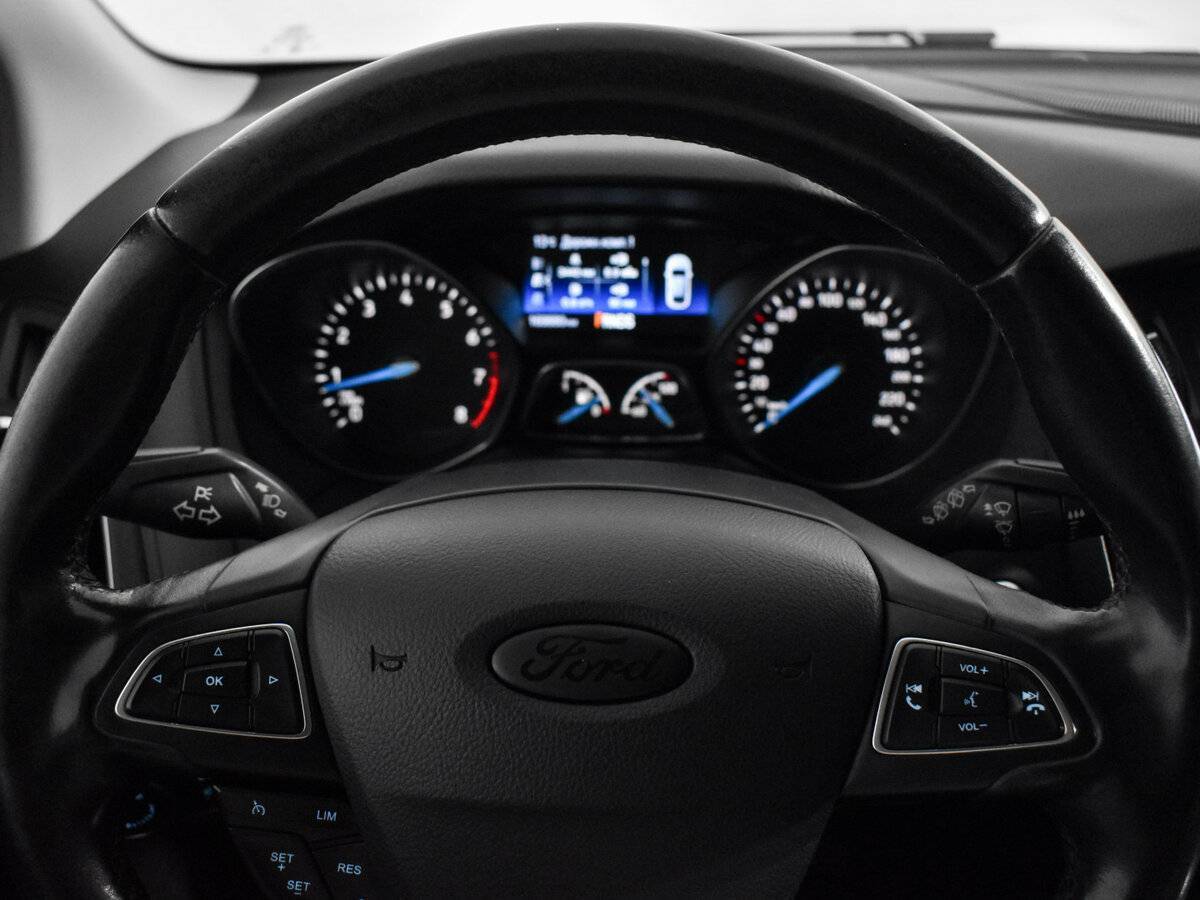 Ford Focus с пробегом — 2017 год. Фото: #17