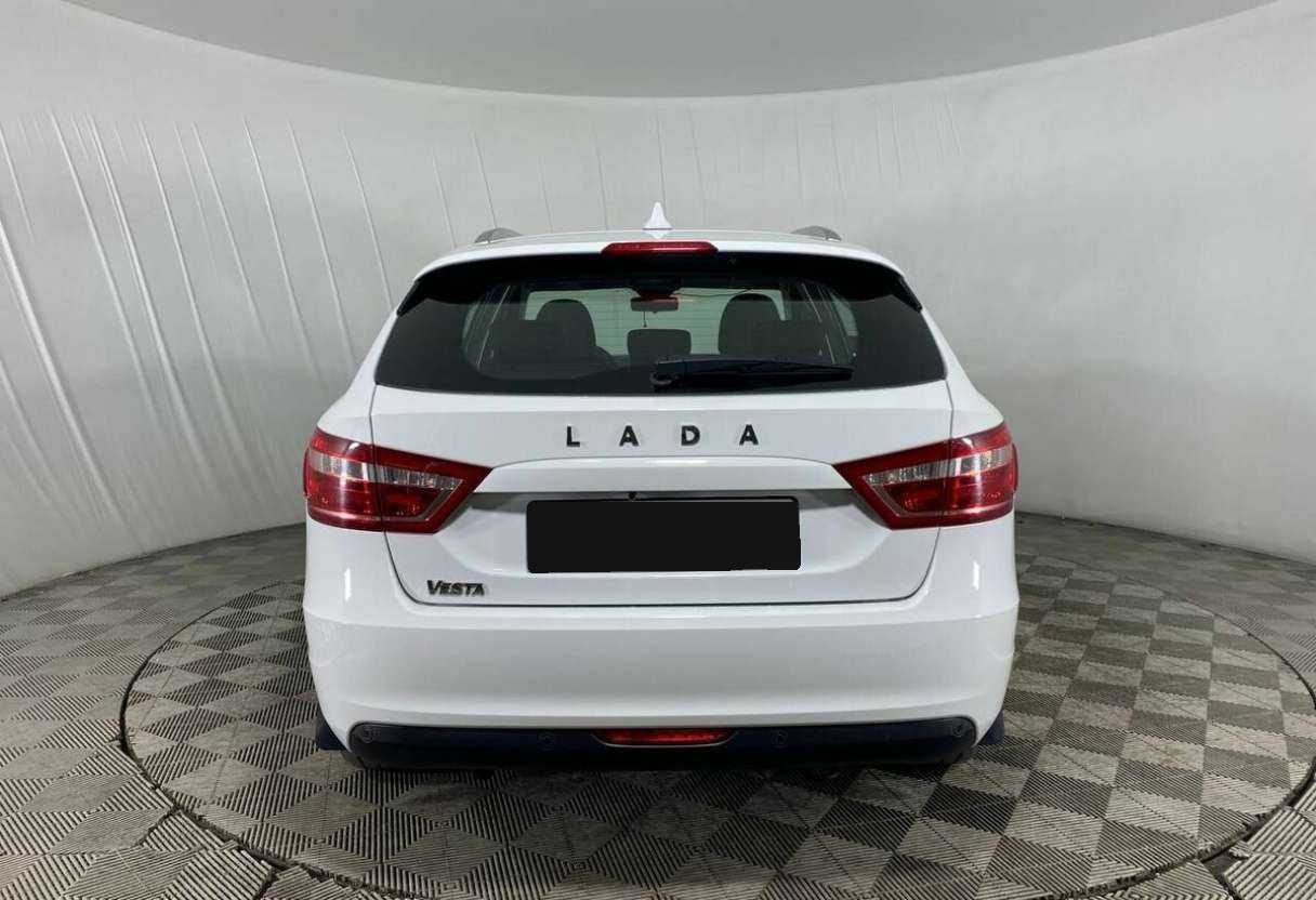 Lada (ВАЗ) Vesta с пробегом — 2019 год. Фото: #5