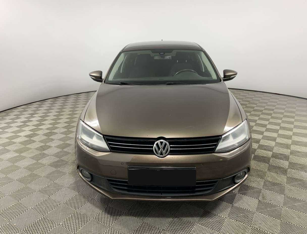 Volkswagen Jetta с пробегом — 2013 год. Фото: #1