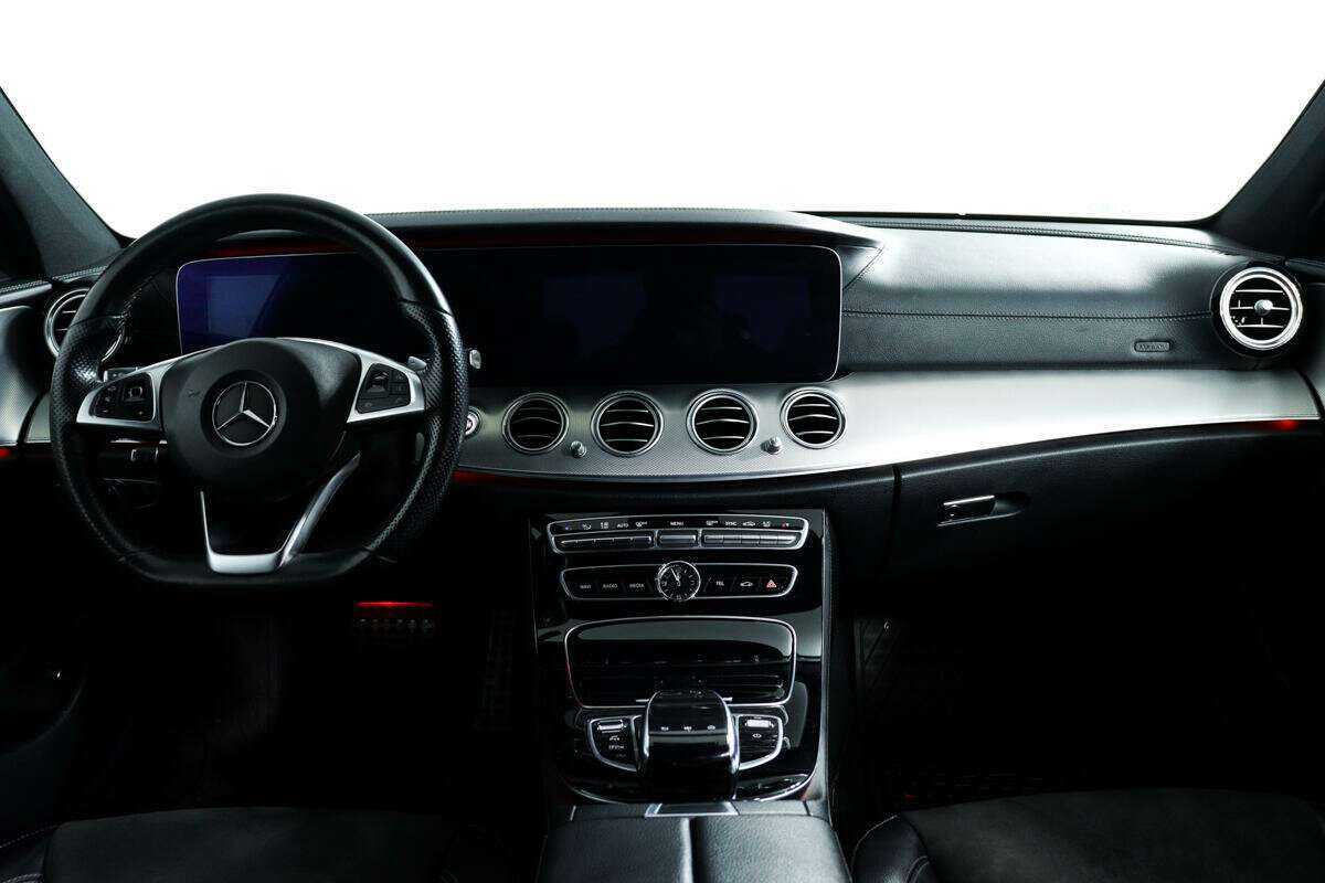 Mercedes-Benz E-Класс с пробегом — 2017 год. Фото: #10