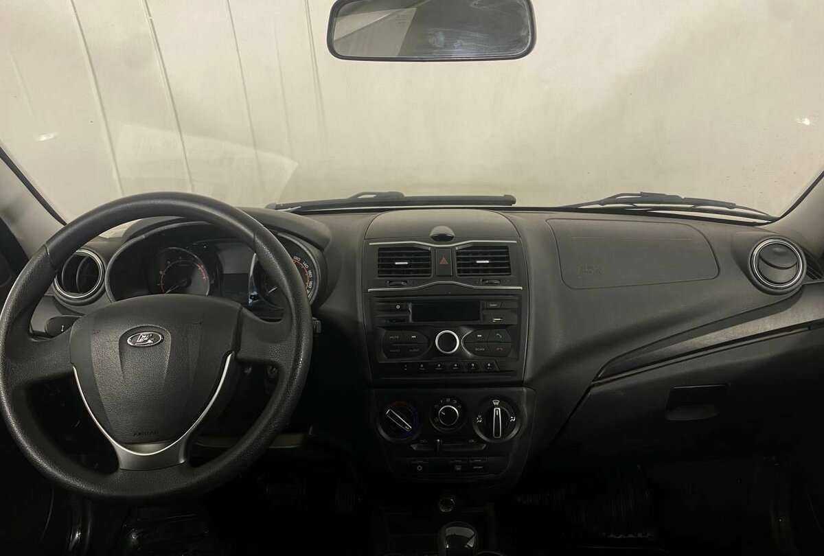 Lada (ВАЗ) Granta с пробегом — 2019 год. Фото: #10