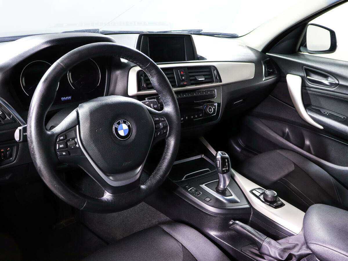 BMW 1 серии с пробегом — 2018 год. Фото: #11