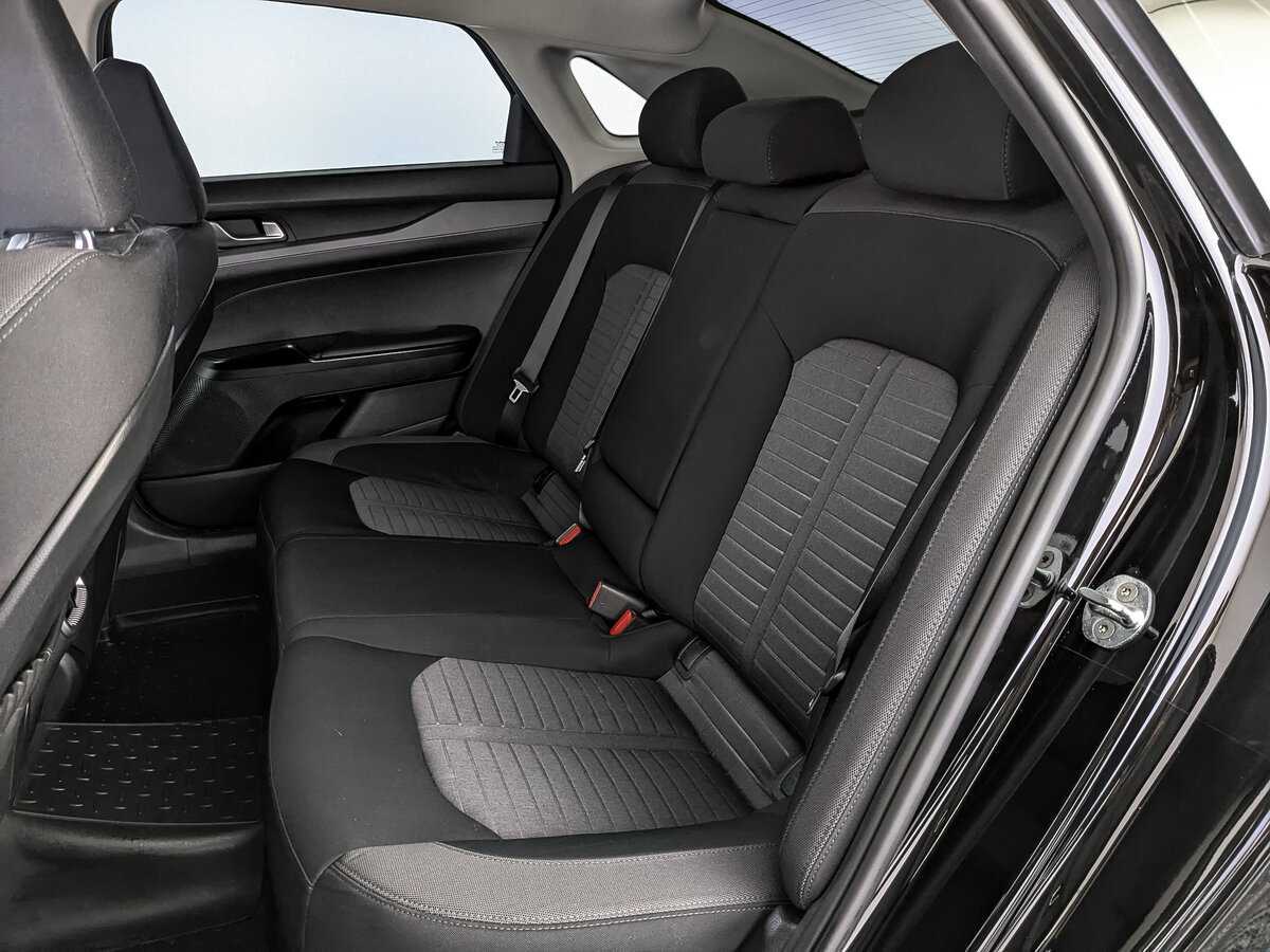 Kia K5 с пробегом — 2023 год. Фото: #13