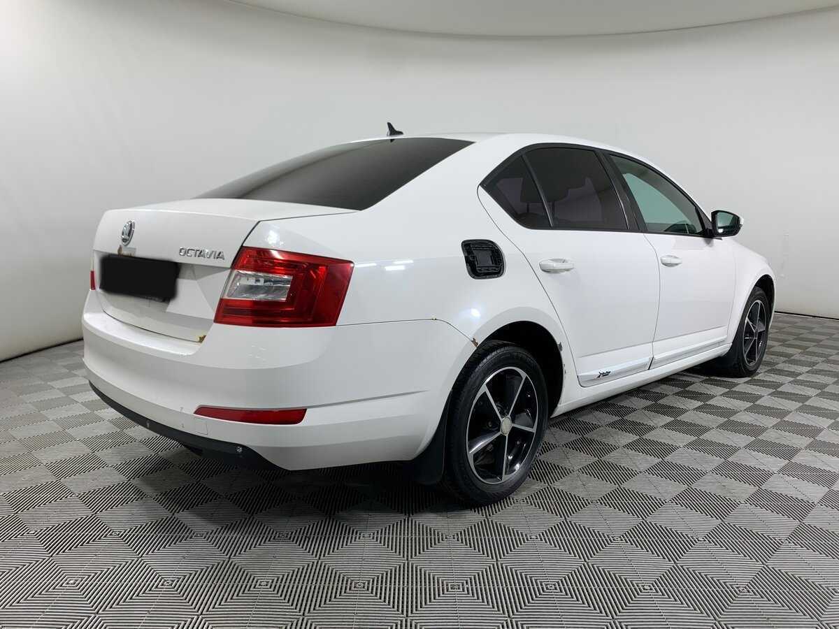 Skoda Octavia с пробегом — 2015 год. Фото: #4