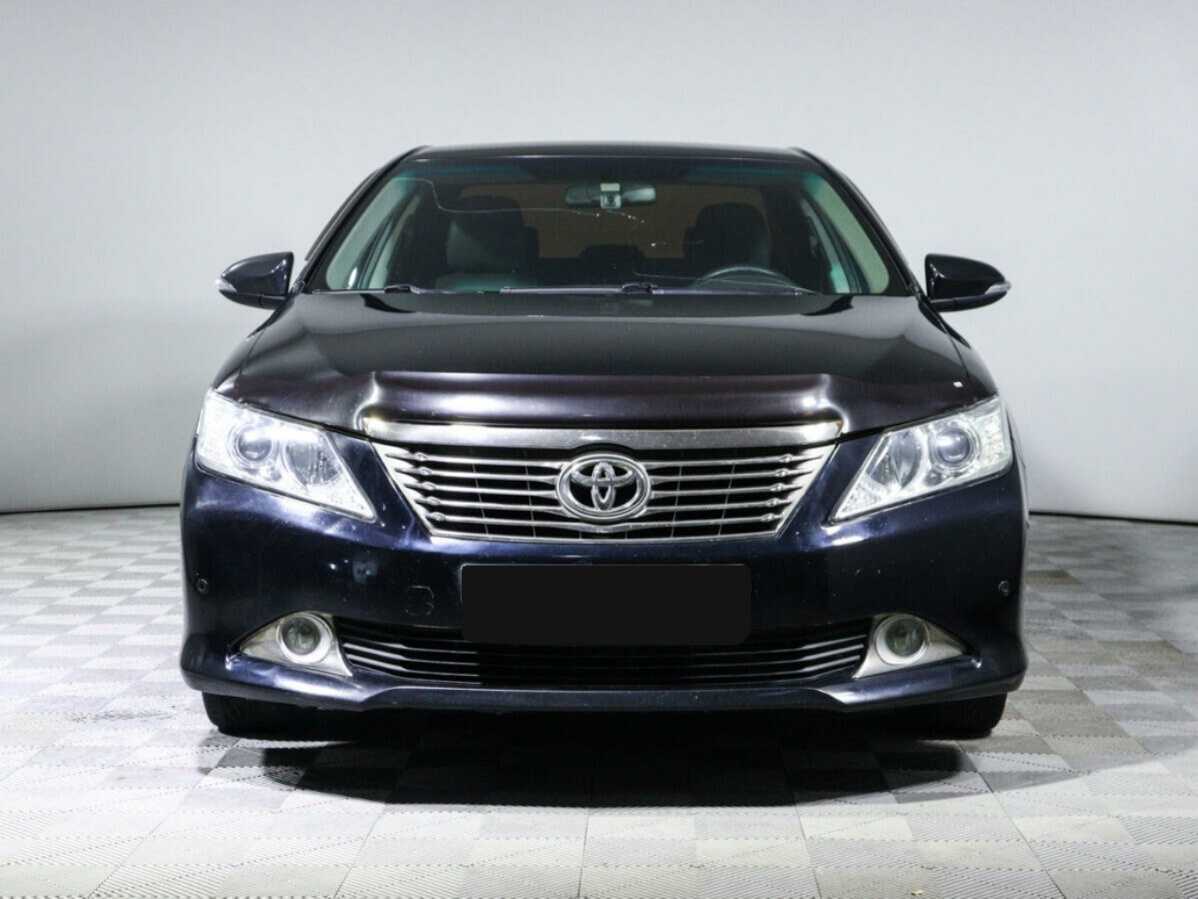 Toyota Camry с пробегом — 2013 год. Фото: #1
