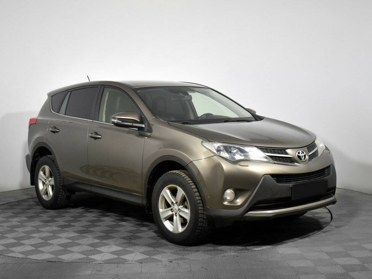Toyota RAV4 с пробегом — 2013 год. Фото: #2