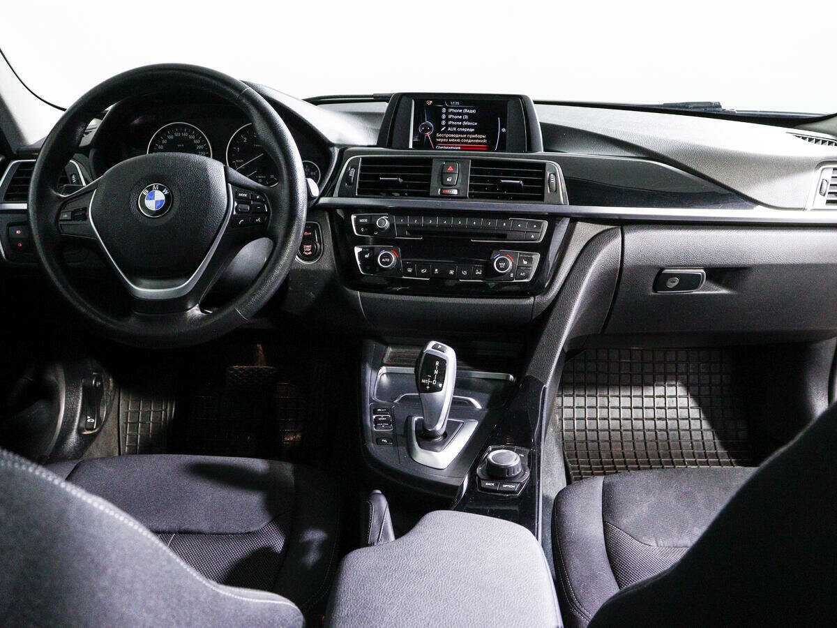 BMW 3 серии с пробегом — 2017 год. Фото: #8