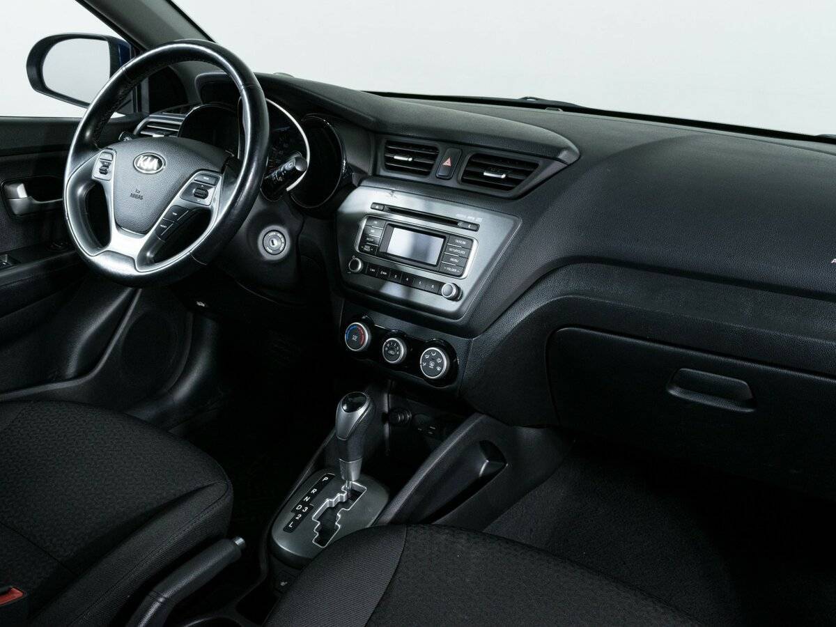 Kia Rio с пробегом — 2016 год. Фото: #7