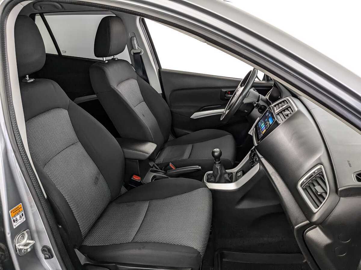 Suzuki SX4 с пробегом — 2014 год. Фото: #18