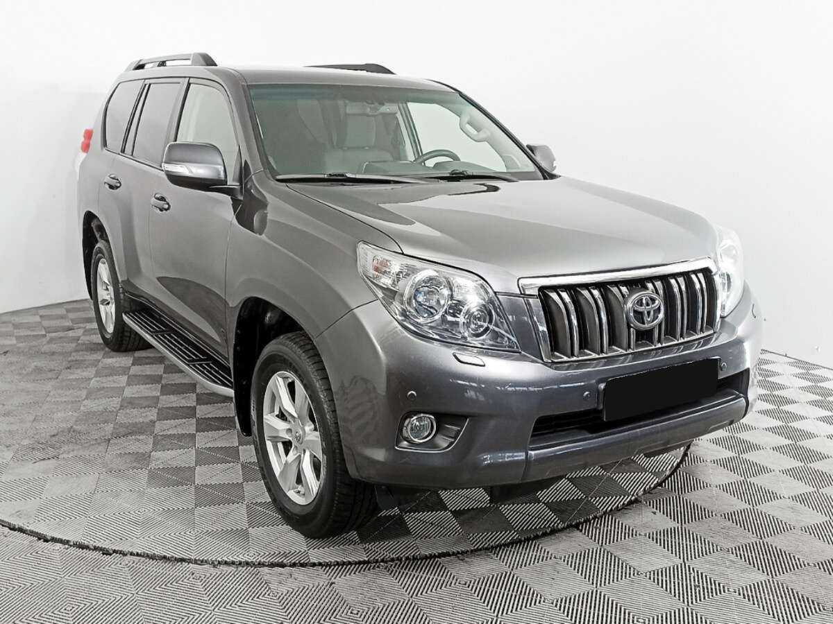 Toyota Land Cruiser Prado с пробегом — 2012 год. Фото: #2
