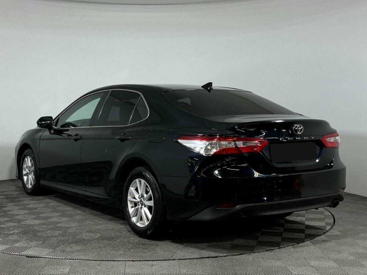 Toyota Camry с пробегом — 2019 год. Фото: #5