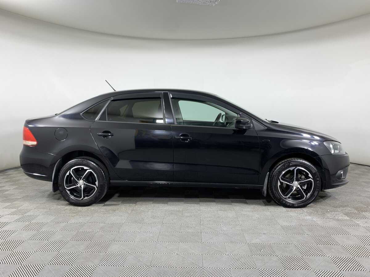 Volkswagen Polo с пробегом — 2013 год. Фото: #3