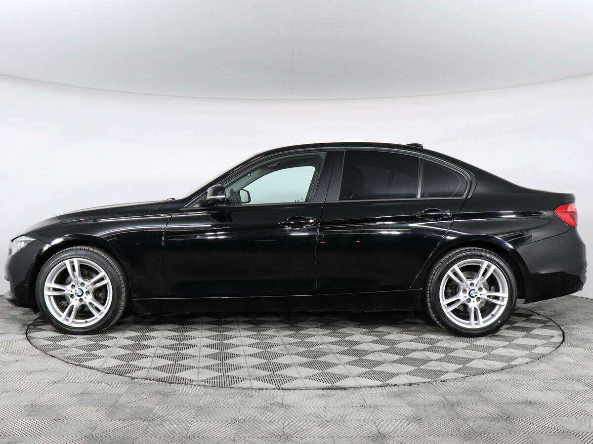 BMW 3 серии с пробегом — 2015 год. Фото: #4