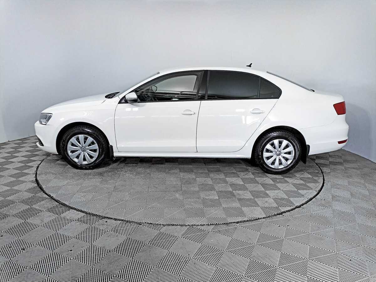 Volkswagen Jetta с пробегом — 2014 год. Фото: #7