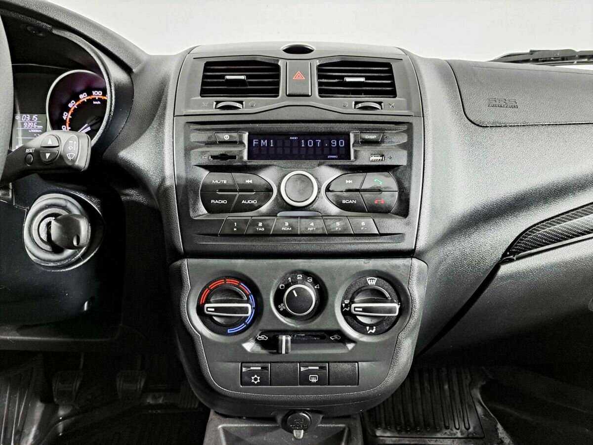 Lada (ВАЗ) Granta с пробегом — 2023 год. Фото: #11