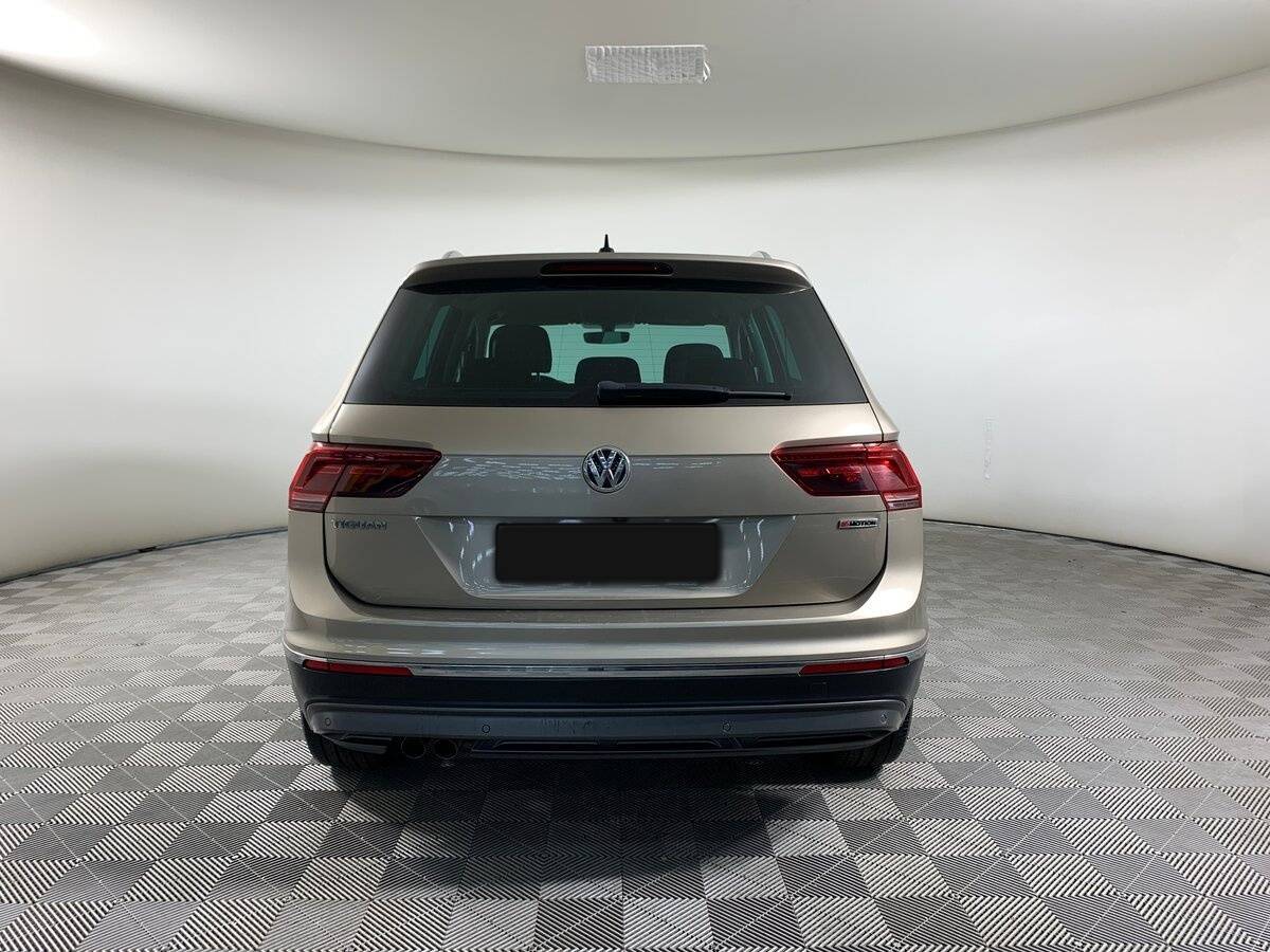Volkswagen Tiguan с пробегом — 2018 год. Фото: #5