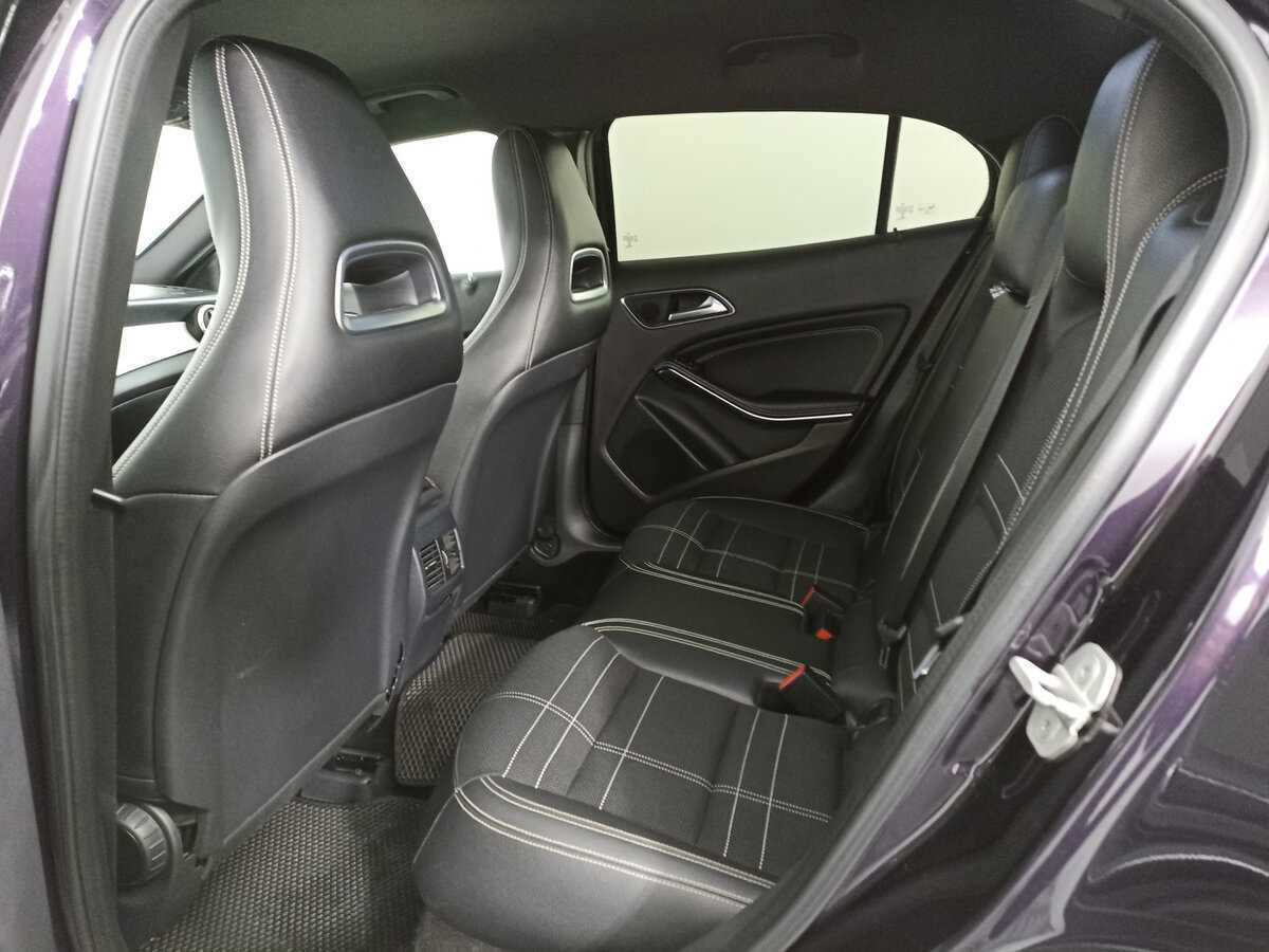 Mercedes-Benz GLA с пробегом — 2015 год. Фото: #11