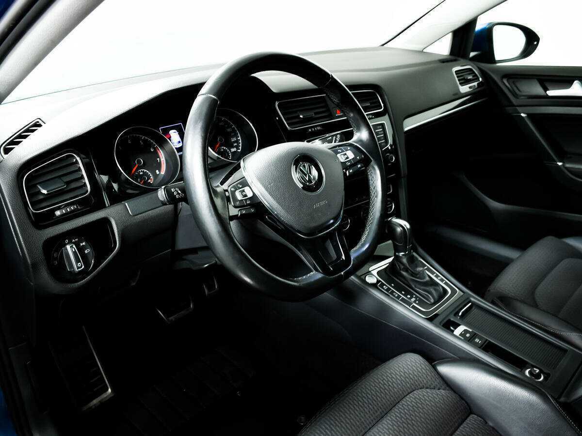 Volkswagen Golf с пробегом — 2013 год. Фото: #11
