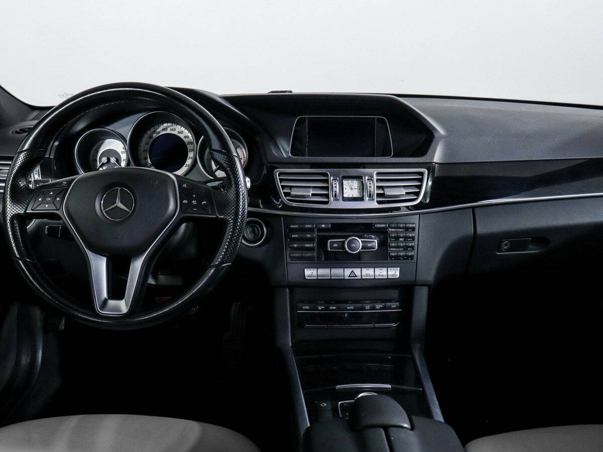 Mercedes-Benz E-Класс с пробегом — 2014 год. Фото: #9