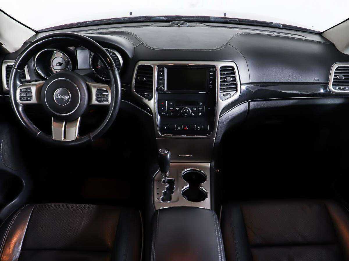 Jeep Grand Cherokee с пробегом — 2012 год. Фото: #10